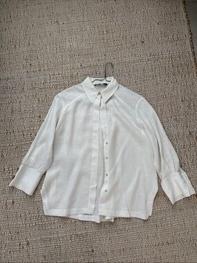 Zara Off white Linen Lightweight Button-Down Shirt